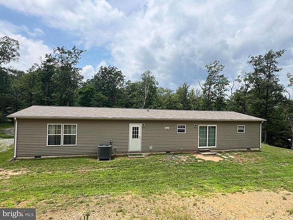 3rd image of 853 Janes Way