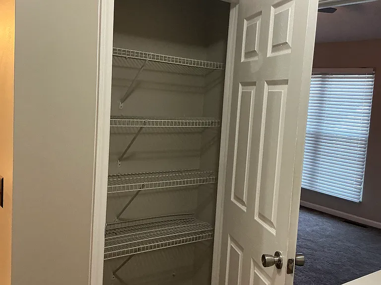 5553 Strathmoor Manor Cir — Photo 12