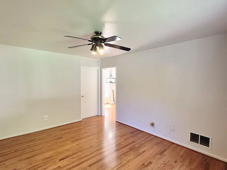 9019 Double Tree Ln — Photo 30