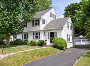 30 Laurel Ave, Windsor, CT 06095