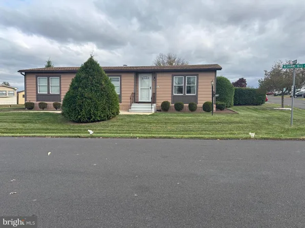 316 Meadow Ct, North Wales, PA 19454