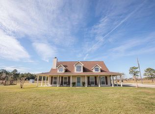 16910 County Line Rd, Winnie, TX 77665