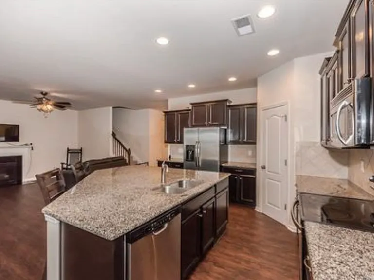 1525 Deer Meadows Dr — Photo 5