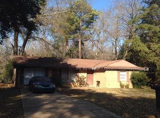 2400 Birch Dr, Tyler, TX 75701