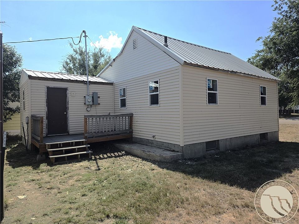 1st image of 909 G Ave