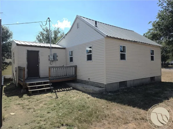 909 G Ave, Circle, MT 59215
