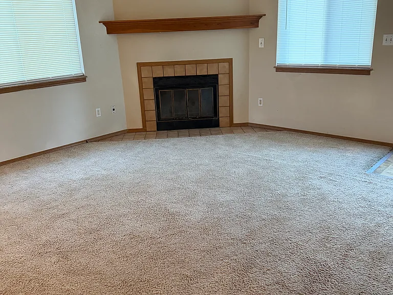 2418 W Monument St #18 — Photo 8