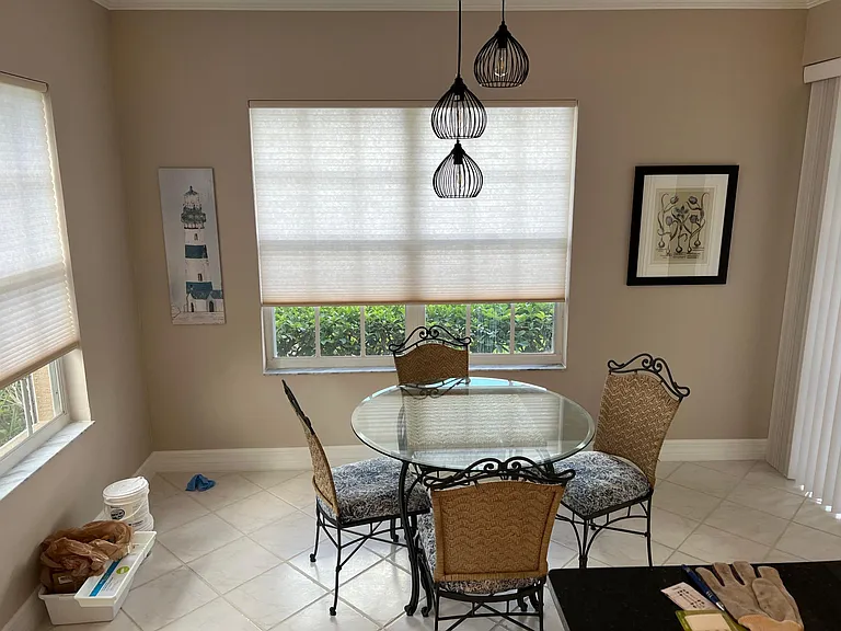 Dinette area with lake view