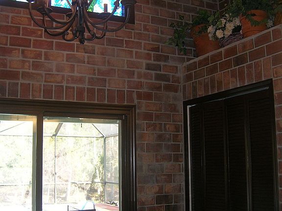 nook area of kitchen