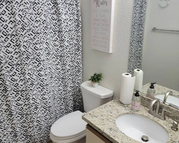 2nd Bathroom