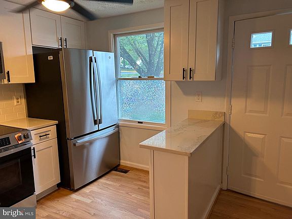 4th image of 8317 Brookvale Ct