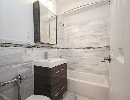3rd image of 3707 147th St APT 5E