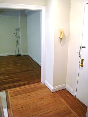 Rented by City Connections Realty | media 5