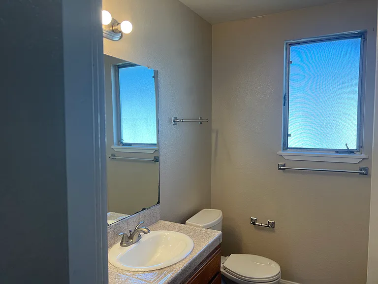 410 Lawton St #9 — Photo 4