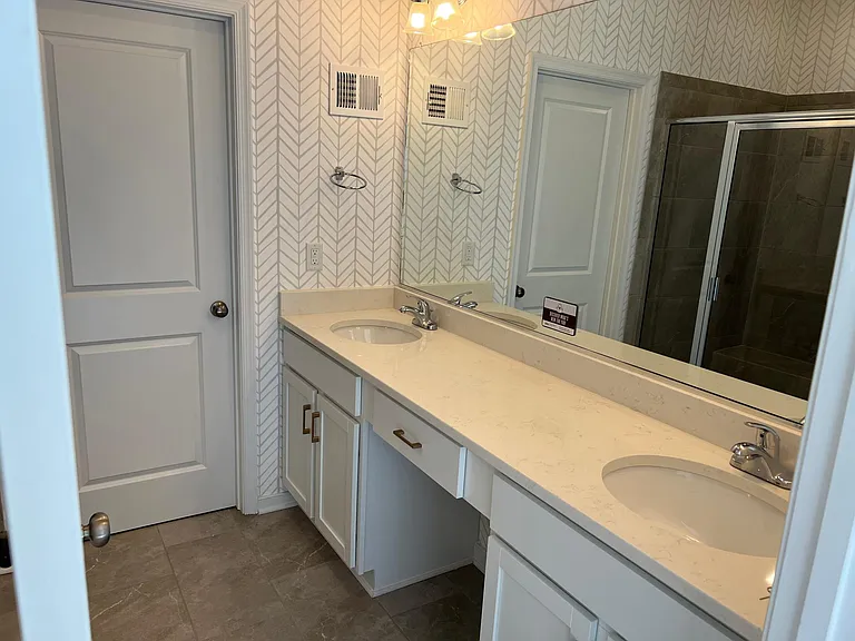 7306 Hancock Towns Ln — Photo 8