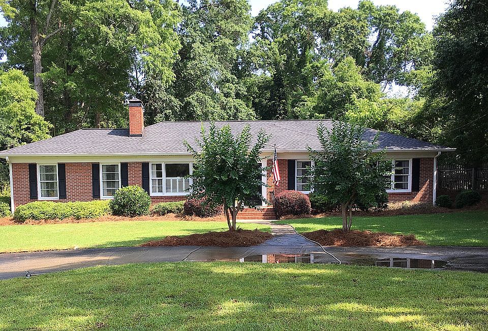 7 Velma Drive Newnan