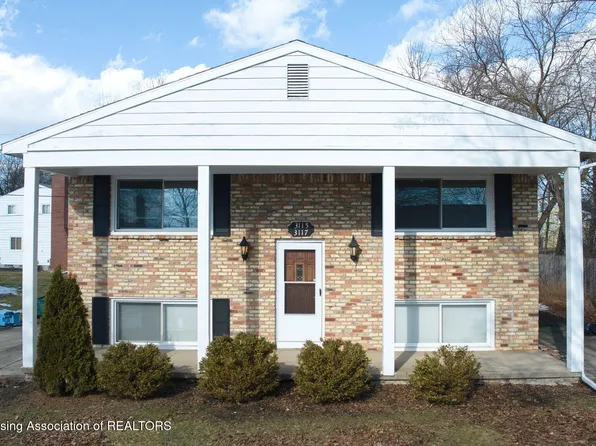 3115 Holiday Dr, Lansing, MI 48912