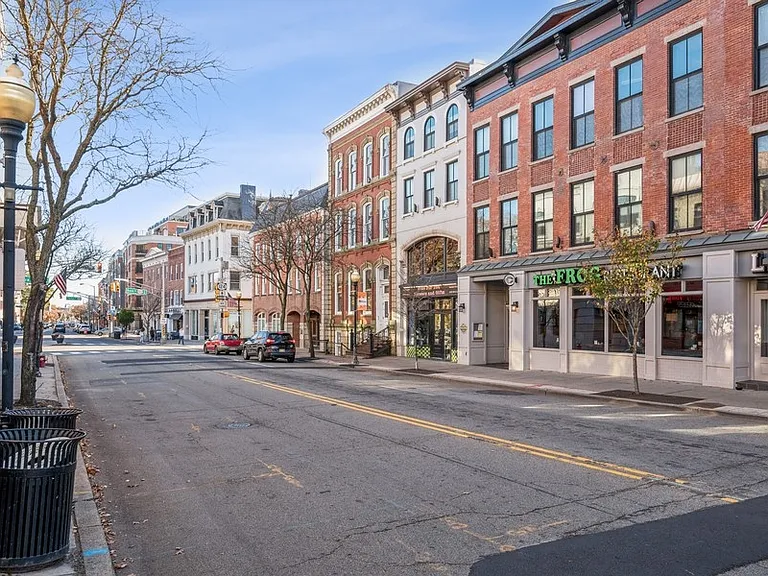 16 Washington St #306 — Photo 19