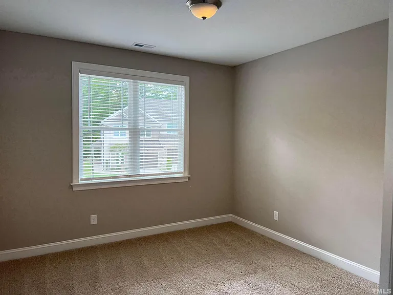 555 Mariah Towns Way — Photo 14