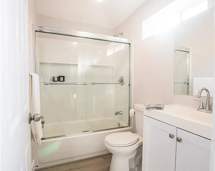 12426 S Vermont Ave — Photo 11