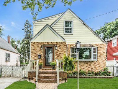 20 Spring Garden Street, Valley Stream, NY, 11580