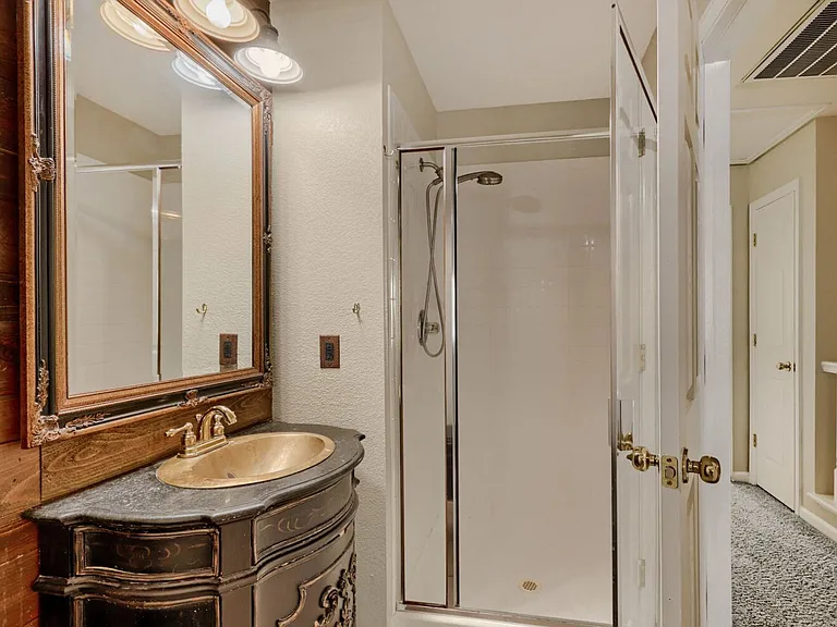 1490 Bergen Rock St — Photo 16