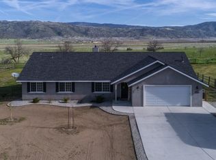 27421 Man O War Dr, Tehachapi, CA 93561