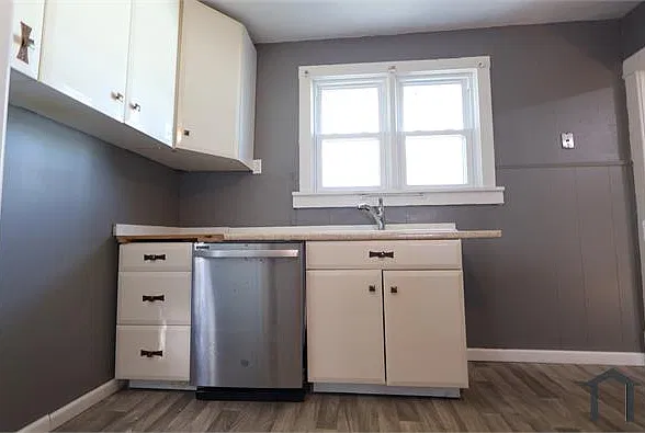 3 Pohlman Ln