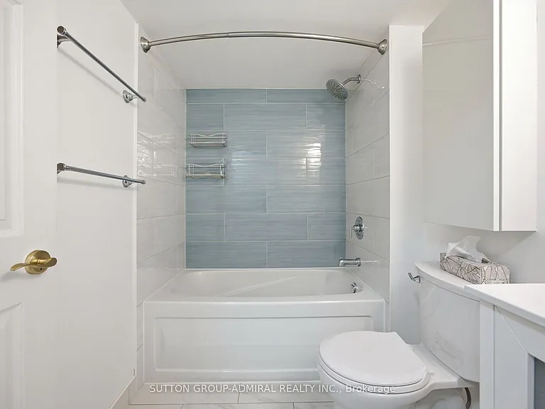 30 Grand Trunk Cres #309 — Photo 16