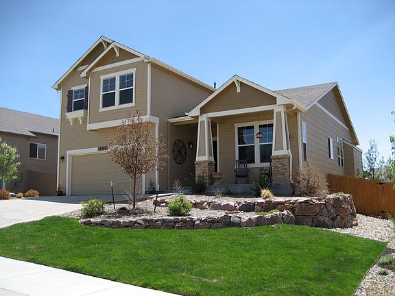 5 bdrm / 4.5 bath, 3800 sqft home with 3-car garage