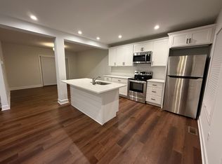 32 Fonda Rd APT B, Waterford, NY 12188