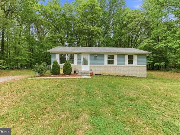 1967 Hummingbird Dr, Lusby, MD 20657