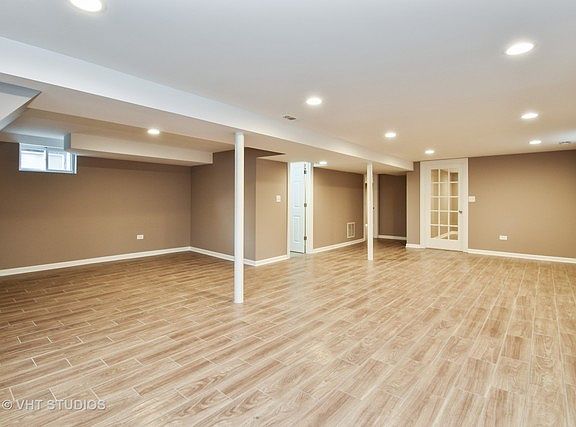 5th image of 6225 S Narragansett Ave