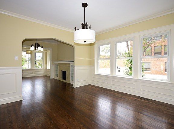3rd image of 2344 S 59th Ct