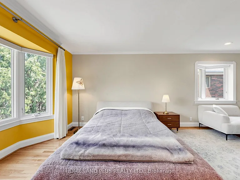 154 Brooke Ave — Photo 24