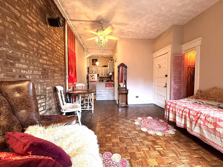 2800 N Pine Grove Ave — Photo 10