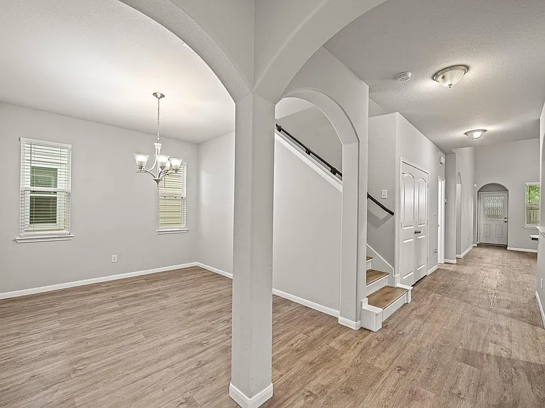 13826 Andover Park Dr — Photo 8