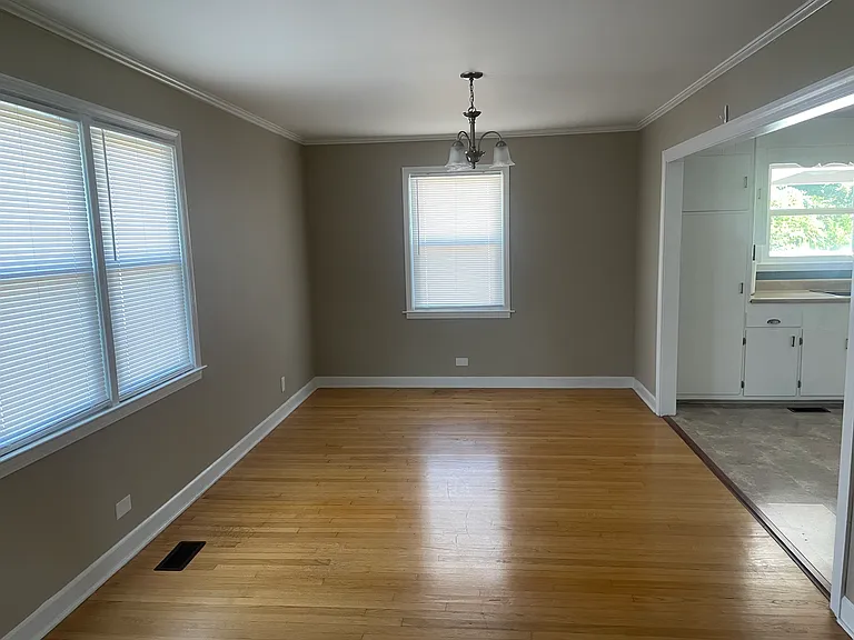 208 Summey St — Photo 14