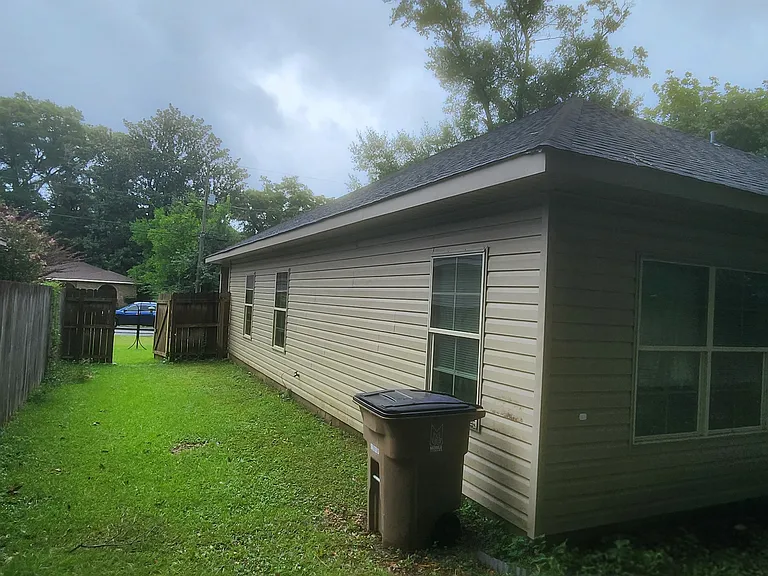 858 Linlen Ave — Photo 42
