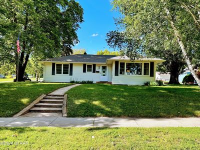 503 Riverside Ave, Crookston, MN, 56716