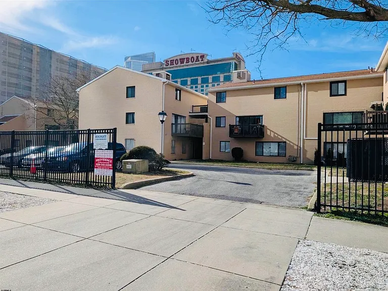600 Pacific Ave #C103 — Photo 5