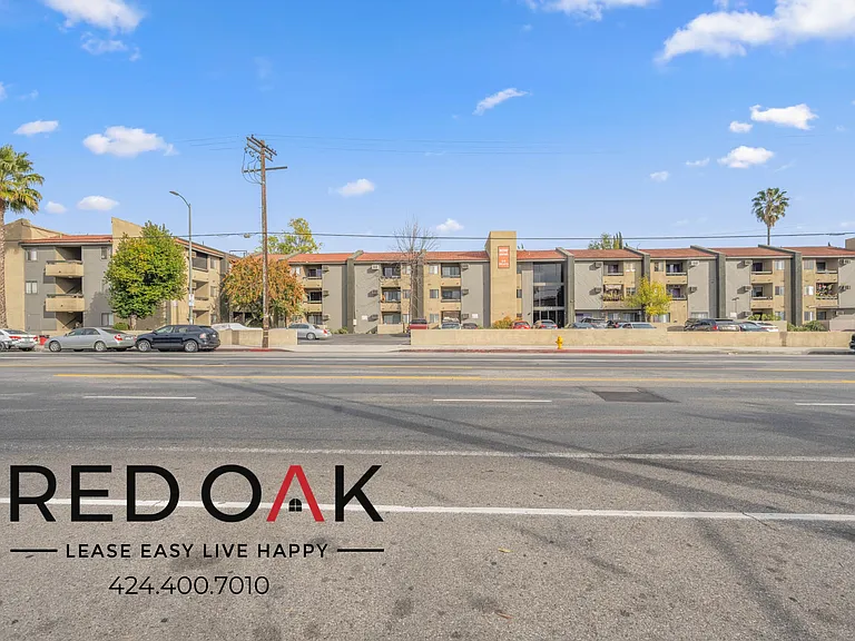 8614 Woodley Ave #219 — Photo 13