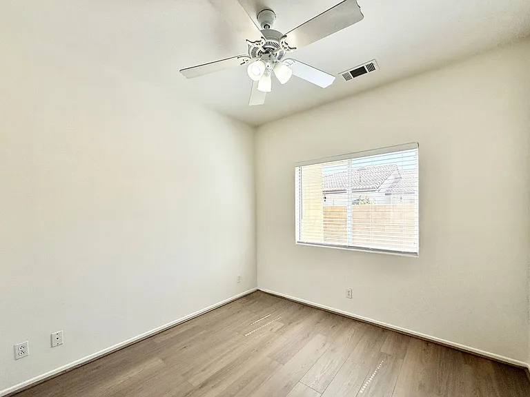 43615 Roebelenii Way — Photo 15