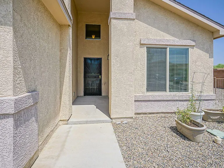 2045 N Ensenada Cir SE — Photo 2