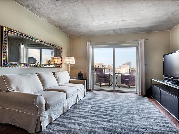 5th image of 1610 Lenox Ave APT 514