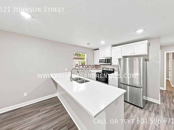 4th image of 2521 Johnson St