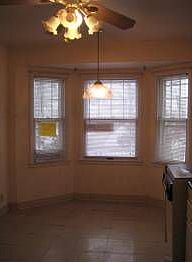 4th image of 1050 Mulberry St