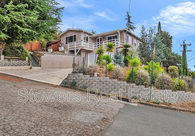 25551 Maitland Dr — Photo 1