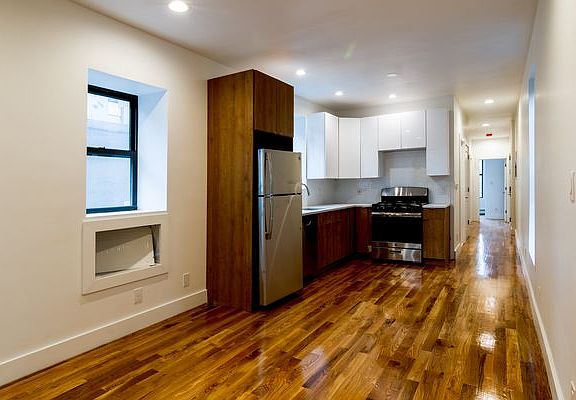 2nd image of 579 E 168th St #1E