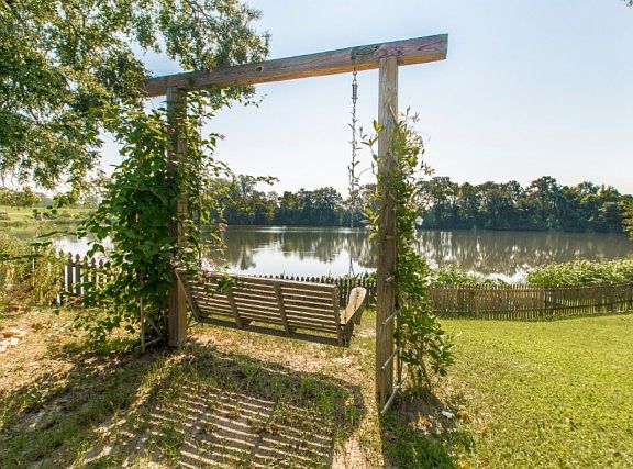 3rd image of 7814 Cooks Landing Dr